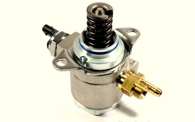 Yüksek Basınç Pompası – 1.4 TDİ – Eos – 2011 – 2016 – 03C127026P-7